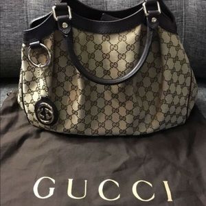 GUCCI SUKEY MONOGRAM SHOULDER BAG